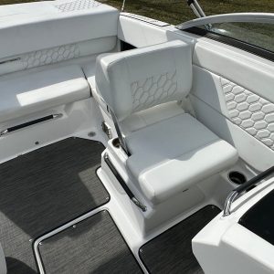 2022 Four Winns H1