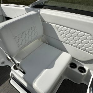 2022 Four Winns H1