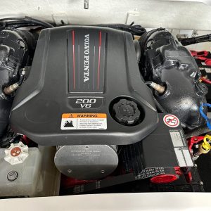 2022 Four Winns H1