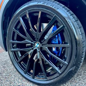 2025 BMW X5 M60i